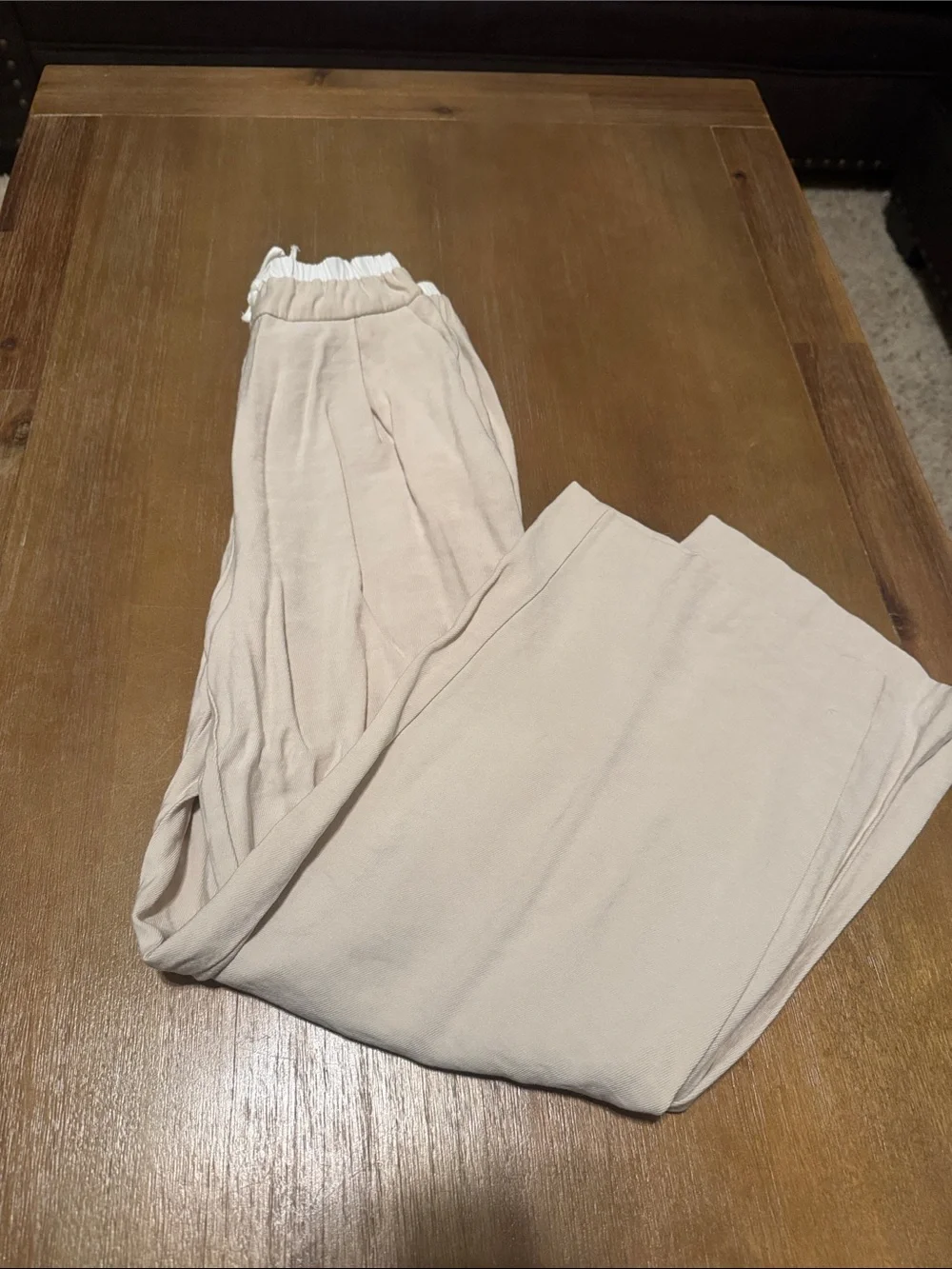 ZARA - NEVER WORN - Lightweight Wide-Leg Cream Pants. sz 8/9